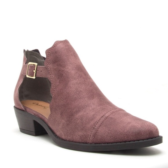 NEW Qupid Sochi distressed low heel rose booties - Picture 2 of 5